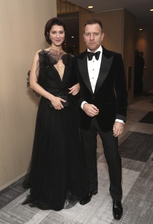 Elizabeth Winstead, left, and Ewan McGregor attend the 33rd Annual Producers Guild Awards at the Fairmont Century Plaza Hotel on in Los Angeles 33rd Annual Producers Guild Awards' Cocktail Reception, Los Angeles, United States - 19 Mar 2022