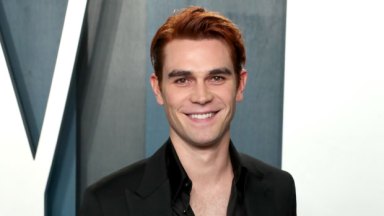 KJ Apa