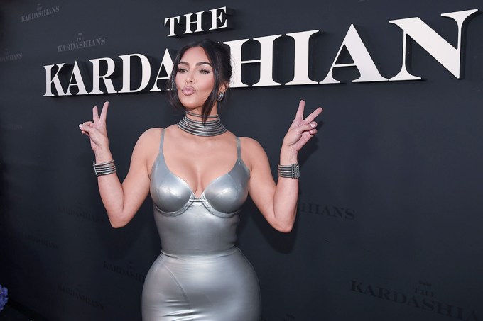 ‘The Kardashians’ Premiere: Photos Of Kim Kardashian & More