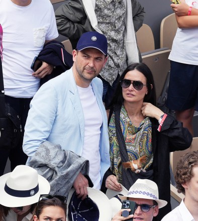 Demi Moore and boyfriend Daniel Humm are seen at Roland Garros on June 05, 2022 in Paris, France. 05 Jun 2022 Pictured: Demi Moore and Daniel Humm. Photo credit: KCS Presse / MEGA TheMegaAgency.com +1 888 505 6342 (Mega Agency TagID: MEGA865402_023.jpg) [Photo via Mega Agency]