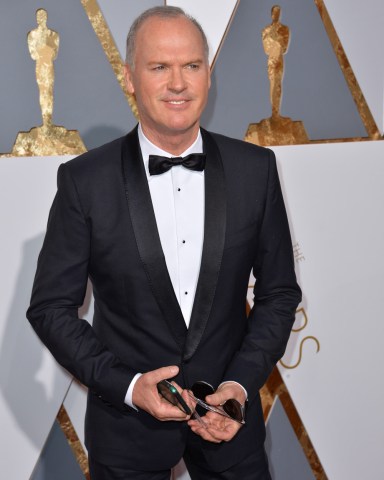 LOS ANGELES, CA - FEBRUARY 28, 2016: Michael Keaton at the 88th Academy Awards at the Dolby Theatre, Hollywood.; Shutterstock ID 435180253; purchase_order: Photo; job: Farrah