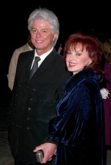 Naomi Judd and husband Larry
'TWISTED' FILM PREMIERE, LOS ANGELES, AMERICA - 23 FEB 2004