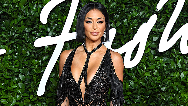 Nicole Scherzinger’s Trainer Shares The Exact Barre Workout You Can Do At Home Without Props