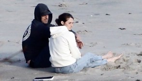 Shailene Woodley Aaron Rodgers at beach