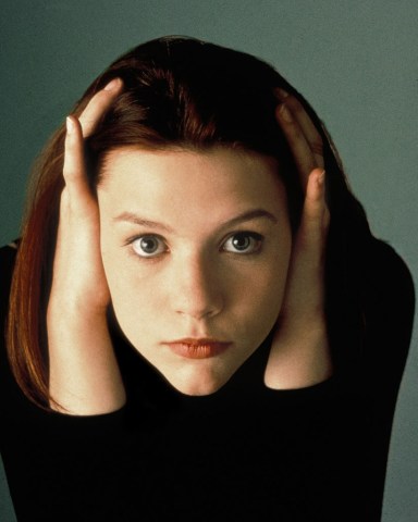 Editorial use only. No book cover usage.Mandatory Credit: Photo by Abc Prods/Kobal/Shutterstock (5881282h)Claire DanesMy So-Called Life - 1994ABC ProductionsTV Portrait