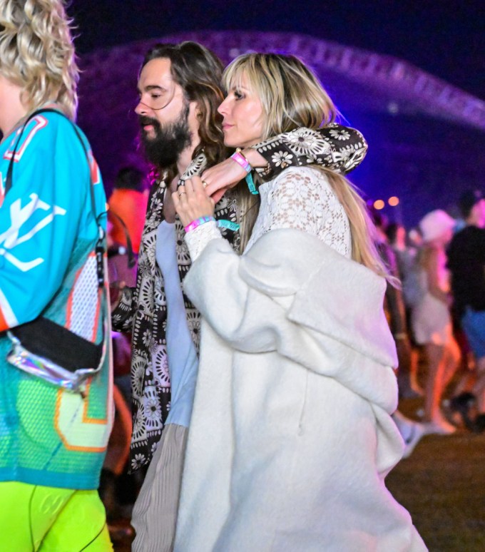 Heidi Klum & Husband Tom Kaulitz Get Cozy At Coachella
