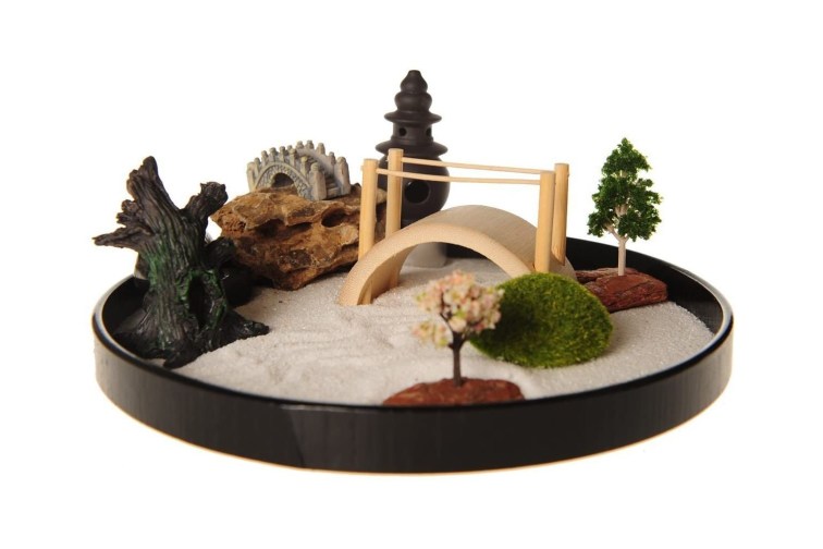 Highly Rated Zen Garden in 2023 Reviews by Hollywood Life Hollywood