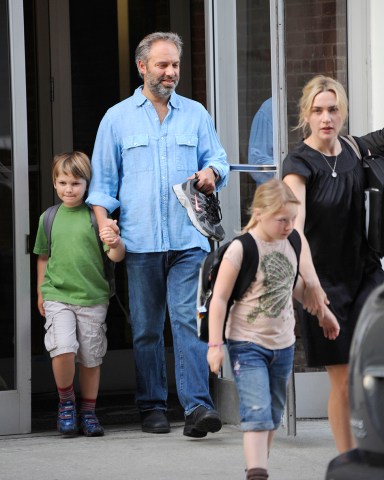Kate Winslet with her daughter Mia, son Joe and ex husband Sam Mendes out running errands in New York City.

Pictured: 
Ref: SPL170702 080410 NON-EXCLUSIVE
Picture by: SplashNews.com

Splash News and Pictures
USA: +1 310-525-5808
London: +44 (0)20 8126 1009
Berlin: +49 175 3764 166
photodesk@splashnews.com

World Rights