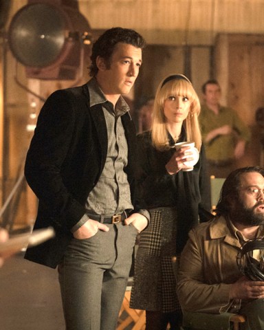 Pictured: Miles Teller as Al Ruddy, Juno Temple as Bettye McCartt and Dan Fogler as Francis Ford Coppola of the Paramount+ original series THE OFFER. Photo Cr: Nicole Wilder/Paramount+ ©2022 Paramount Pictures. All Rights Reserved.
