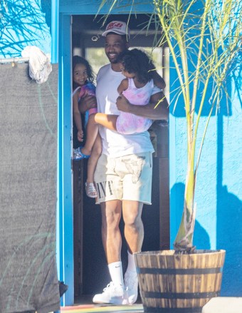 Los Angeles, CA - *EXCLUSIVE* -NBA basketball player Tristan Thompson takes care of some of his fathering duties as the star is spotted attending his daughter's dance class the day after Father's Day .  Tristan carries both True and Chicago in his arms as he makes his way to his vehicle.  Pictured: Tristan Thompson BACKGRID USA JUNE 20, 2022 USA: +1 310 798 9111 / usasales@backgrid.com UK: +44 208 344 2007 / uksales@backgrid.com *UK Customers United - Images containing children, please pixelate the face before posting*