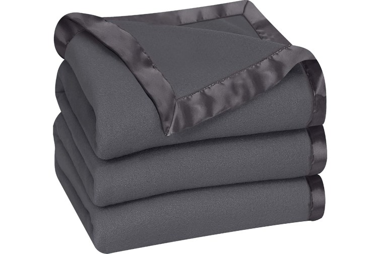 HighestRated Blankets of 2023 Hollywood Life Reviews Hollywood Life
