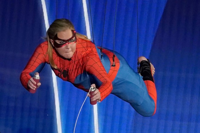 Amy Schumer As Spider-Man At The 2022 Oscars
