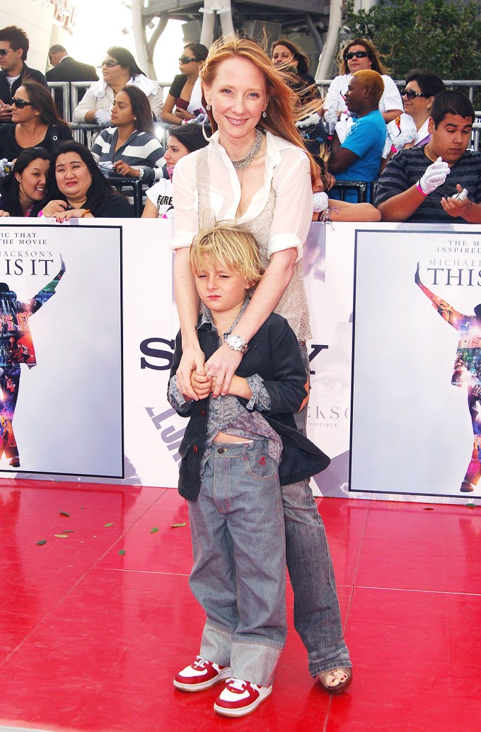 Anne Heche & Son At The Premiere Of ‘This Is It’