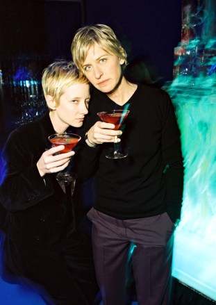 Anne Heche and Ellen Degeneres
BMG Party at the 42nd Annual Grammy Awards
February 23, 2000  Los Angeles, CA  
Anne Heche and Ellen Degeneres
BMG Entertainment Party following the 42nd Annual Grammy Awards.
Photo® Eric Charbonneau / BEImages