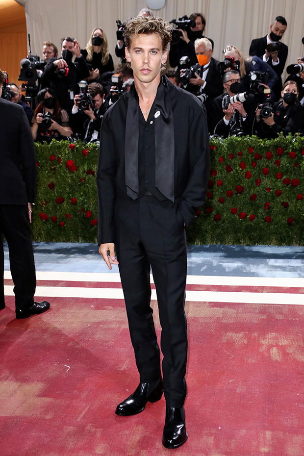 Austin Butler & Priscilla Presley Attend The Met Gala 2022: See Photos ...