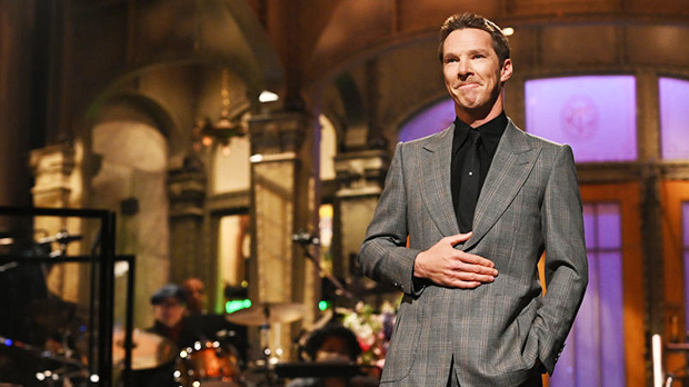 Benedict Cumberbatch Supports Roe V. Wade With ‘1973’ T-Shirt At ‘SNL’: Photo