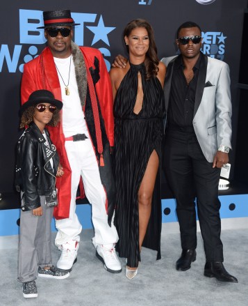 Bobby Brown, wife Alicia Etheredge and sons Cassius Brown and Bobby Brown Jr.
BET Awards, Arrivals, Los Angeles, USA - 25 Jun 2017
BET Awards 2017