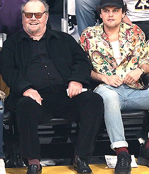 Jack Nicholson and son Raymond courtside at the Los Angeles Lakers Vs the Golden State Warriors at the Staples Center in Los Angles, Ca

Pictured: Jack Nicholson
Ref: SPL5077378 040419 NON-EXCLUSIVE
Picture by: London Entertainment / SplashNews.com

Splash News and Pictures
USA: +1 310-525-5808
London: +44 (0)20 8126 1009
Berlin: +49 175 3764 166
photodesk@splashnews.com

World Rights