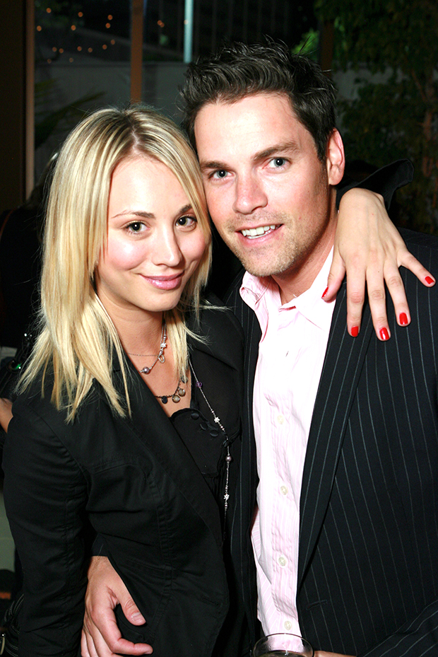 Kaley Cuoco y Jaron Lowenstein