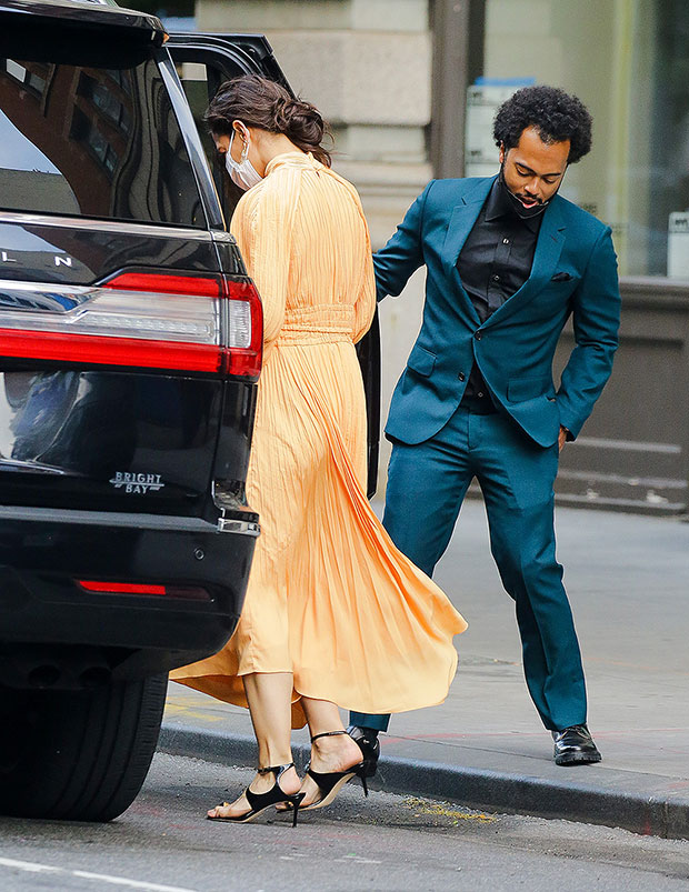 Katie Holmes and Boyfriend Bobby Wooten III Make Their Red Carpet