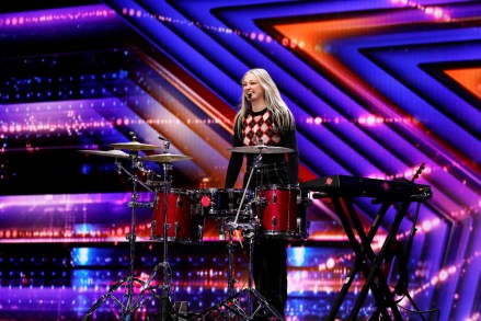 AMERICA'S GOT TALENT -- "Auditions" Episode 1705 -- Pictured: Mia Morris -- (Photo by: Trae Patton/NBC)