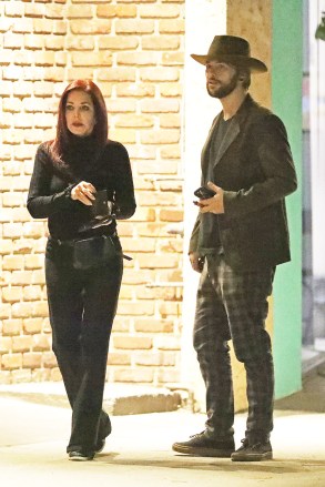 Los Angeles, CA  - *EXCLUSIVE*  - Priscilla Presley is spotted having dinner with her son Navarone Garibaldi at a low-key restaurant in Los Angeles.Pictured: Priscilla Presley, Navarone GaribaldiBACKGRID USA 3 NOVEMBER 2022 USA: +1 310 798 9111 / usasales@backgrid.comUK: +44 208 344 2007 / uksales@backgrid.com*UK Clients - Pictures Containing ChildrenPlease Pixelate Face Prior To Publication*
