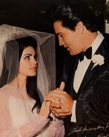 Editorial use only. No book cover usage.
Mandatory Credit: Photo by Moviestore/Shutterstock (1577638a)
Elvis Presley ,  Priscilla Presley,  Elvis Presley
Film and Television
