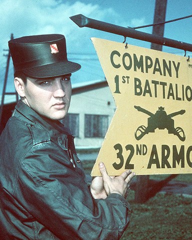 ELVIS PRESLEY: ... the "Pelvis", in Army uniform at Company "D" 1st Battalion 32nd Armor, barracks area, Friedberg, West Germany. Undated picture
Elvis Presley, FRIEDBERG, Germany