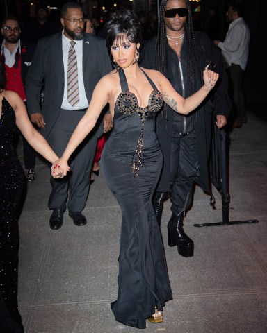 Cardi b arriving to the met gala after party in New York City

Pictured: Cardi B
Ref: SPL5307327 030522 NON-EXCLUSIVE
Picture by: WavyPeter / SplashNews.com

Splash News and Pictures
USA: +1 310-525-5808
London: +44 (0)20 8126 1009
Berlin: +49 175 3764 166
photodesk@splashnews.com

World Rights