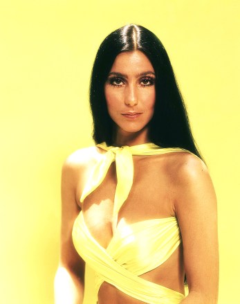 Apenas para uso editorial.  Sem uso de capa de livro.  Crédito obrigatório: Foto de Kobal/Shutterstock (5862413a) Cher Cher (c1970) Retrato