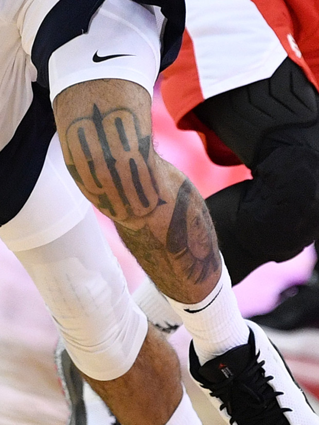 Jayson Tatum shows off new massive back tattoo