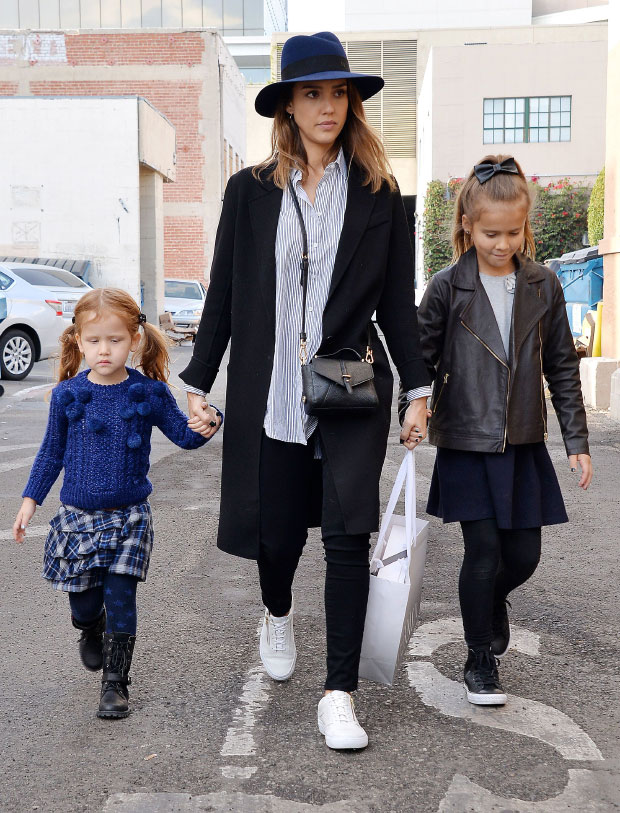 Los hijos de Jessica Alba conoce a sus 3 pequeños increíbles Iglesia