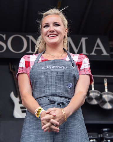 Kelsey Barnard Clark is seen at the BottleRock Napa Valley Music Festival at Napa Valley Expo, in Napa, Calif
2019 BottleRock Valley Music Festival - Day 3, Napa, USA - 26 May 2019