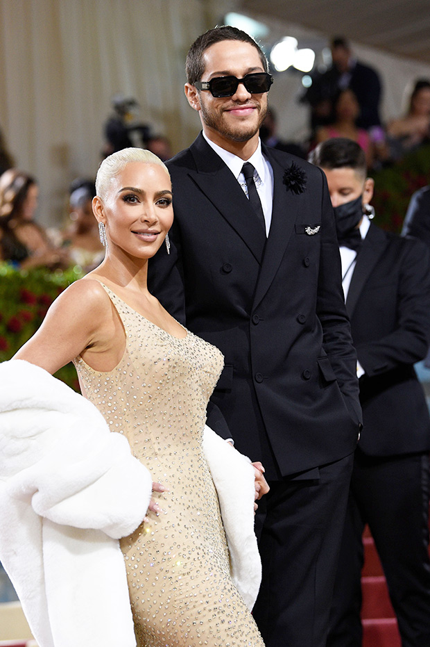 Kim met outlet gala dress