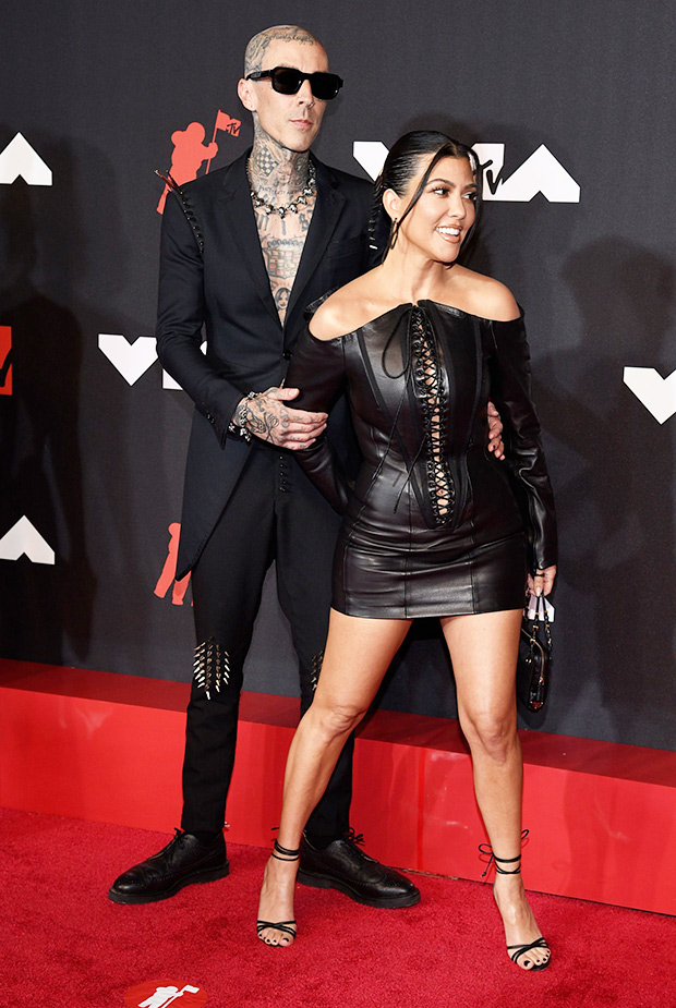 kourtney kardashian travis barker