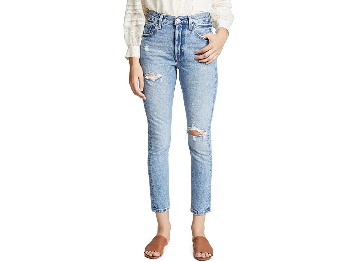 woman-wearing-ripped-levis-501-skinny-jeans