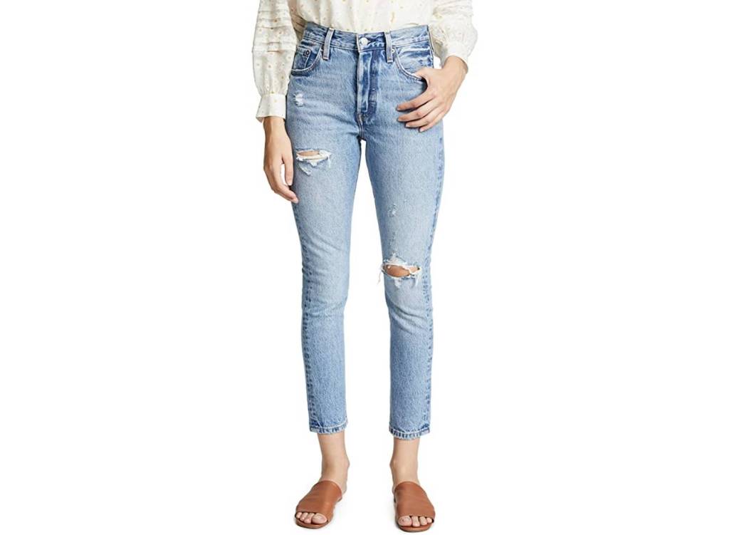 woman-wearing-ripped-levis-501-skinny-jeans