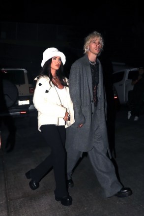 West Hollywood, CA - Megan Fox and MGK are seen leaving Landon Barker's performance at The Roxy Theater in West Hollywood.  Pictured: Megan Fox, MGK, Machine Gun Kelly BACKGRID USA 16 OCTOBER 2022 BYLINE MUST READ: iamKevinWong.com / BACKGRID USA: +1 310 798 9111 / usasales@backgrid.com UK: +44 208 344 344 gridales@backgrid.com com *UK Customers - Images Containing Children Please Pixel Face Before Publishing*