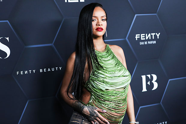 Rihanna Makes 1st Appearance Since Giving Birth: Photos