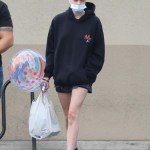 Los Feliz, CA  - *EXCLUSIVE*  - Angelina Jolie's 16-year-old daughter Shiloh is joined by a bodyguard to buy a birthday gift out in Los Feliz.

Pictured: Shiloh Jolie Pitt

BACKGRID USA 30 JULY 2022 

USA: +1 310 798 9111 / usasales@backgrid.com

UK: +44 208 344 2007 / uksales@backgrid.com

*UK Clients - Pictures Containing Children
Please Pixelate Face Prior To Publication*