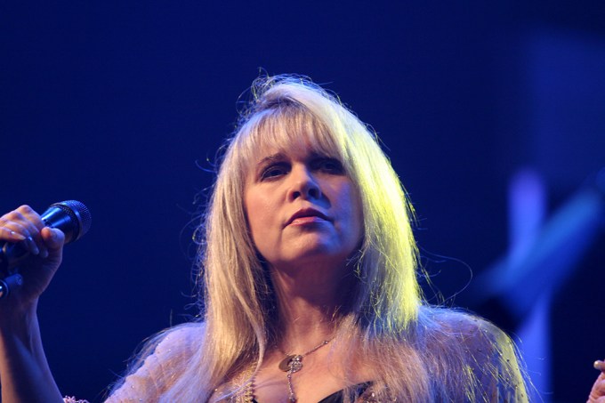 Stevie Nicks Plays With Tom Petty and the Heartbreakers