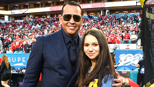 Alex Rodriguez Has Family Dinner With Daughters: Photo – Hollywood Life