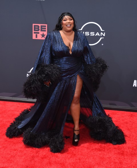 BET Awards 2022 Red Carpet: Photos Of Lizzo & More – Hollywood Life