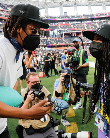 Rapper and producer Jay Z (L) chats with his daughter Blue Ivy Carter while on the field before the start of Super Bowl LVI between the Cincinnati Bengals and the Los Angeles Rams at SoFi Stadium in Los Angeles on Sunday, February 13, 2022.
Super Bowl Lvi, Los Angeles, California, United States - 13 Feb 2022