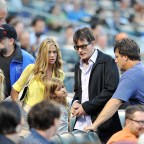 CHARLIE SHEEN AND DENISE RICHARDS AT A METS GAME