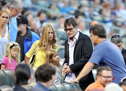 © 2012 RAMEY PHOTO 310-828-3445 Actor Charlie Sheen and his ex wife Denise Richards and their kids arrive for the New York Yankees vs New York Mets in the first inning at Citi Field in Queens, New York, USA, June 23, 2012 JNY (Mega Agency TagID: MEGAR95754_5.jpg) [Photo via Mega Agency]