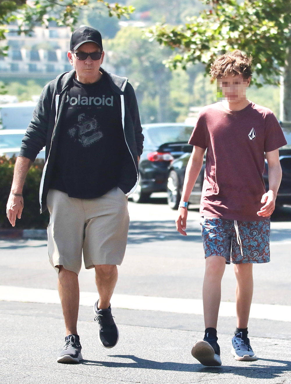 Malibu, CA - *EXCLUSIVE* - Charlie Sheen shopping with his twin son at a surf store and enjoying lunch together at Subway in Malibu.
Pictured: Charlie Sheen
BACKGRID USA 25 JULY 2023
BYLINE MUST READ: @MALIBUUSTARS YOUTUBE / BACKGRID
USA: +1 310 798 9111 / usasales@backgrid.com
UK: +44 208 344 2007 / uksales@backgrid.com
*UK Clients - Pictures Containing Children
Please Pixelate Face Prior To Publication*