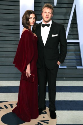 Emily Ratajkowski ve Sebastian Bear-McClard Vanity Fair Oscar Partisi, Gelenler, Los Angeles, ABD - 04 Mart 2018