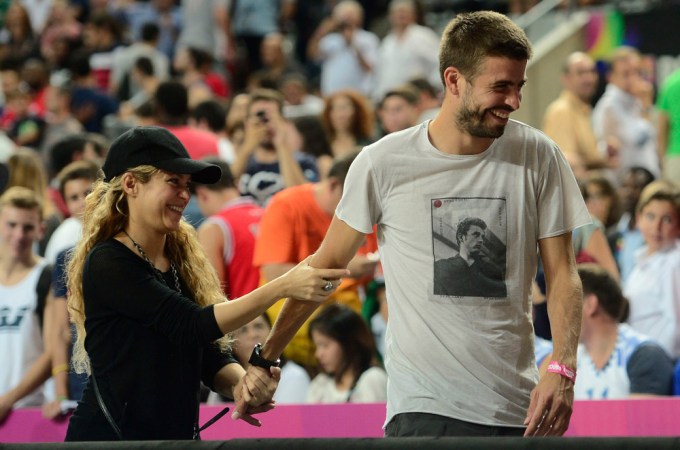 Shakira & Gerard Pique Share A Laugh At A Basketball World Cup