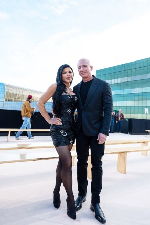 Lauren Sanchez, Jeff Bezos Versace şovu, Ön Sıra, Sonbahar Kış 2023, Los Angeles, Kaliforniya, ABD - 09 Mart 2023